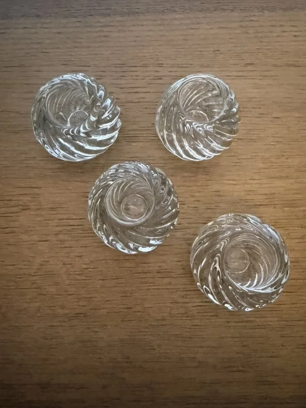 VTG Swirl Glass Ball Candle Holder Set/4